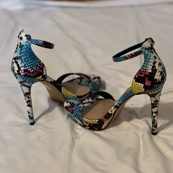 Colorful Snake Skin Heel - Picture 3 of 8